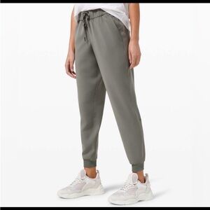 Lululemon Athletica On The Fly Joggers Sage Gray Woven